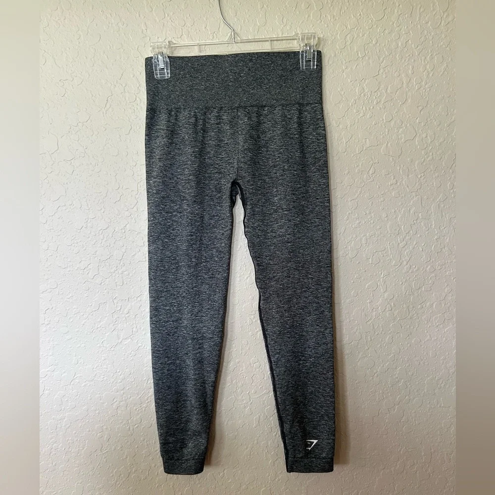 Gymshark Gray Leggings Stretchy Knit Activewear - Picture 3 of 5